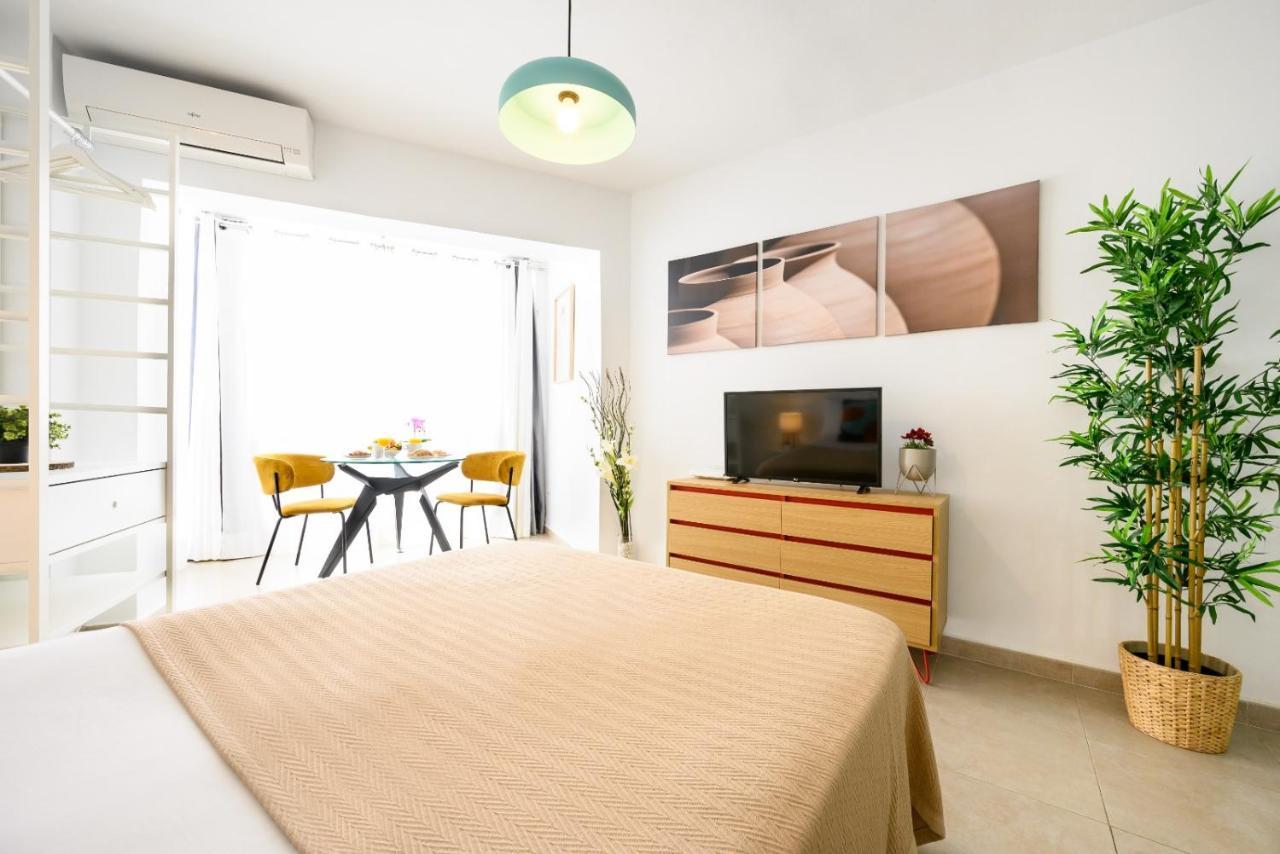 Sea Views - Sun By 10tosea Apartment